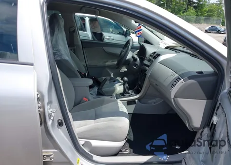 2010 Toyota Corolla z USA, uszkodzony, nr VIN 1NXBU4EE0AZ192843